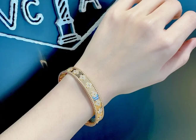奢华之选：纯金手链评测与购买指南，让你轻松找到心仪的黄金饰品！