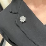 纯金手链选购攻略：鉴定技巧与热门款式推荐，让你的投资更具价值！