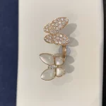 奢华闪耀：揭秘如何选购一款高品质满钻手链，提升佩戴魅力与时尚指数！