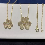 奢华璀璨：全方位评测超值满钻手链，让你轻松选购心仪珠宝饰品！