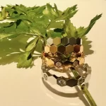 玫瑰金手绳选购攻略：时尚百搭，提升气质的必备单品推荐