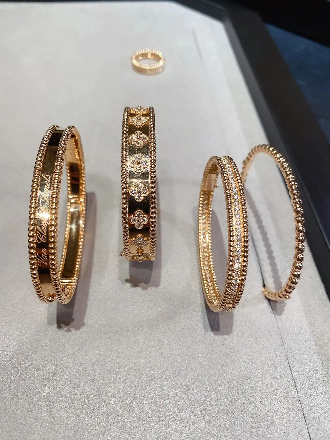 玫瑰金手绳定制图片展示