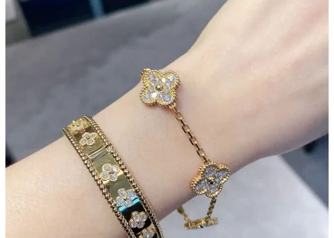 纯金手链选购指南：鉴别技巧与热门款式推荐，轻松选购高品质金链！