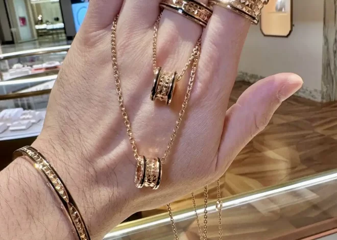 高品质纯金手链选购指南：如何挑选完美款式，打造奢华腕间风采
