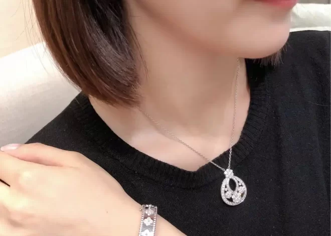 纯金手链选购攻略：品质鉴赏与性价比之选，带你轻松挑选心仪黄金饰品