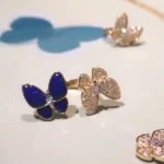 奢华闪耀：全面解析顶级满钻手链的选购指南与时尚搭配技巧