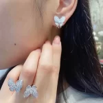 奢华必备！纯金手链选购攻略与热门款式推荐，提升气质必备单品