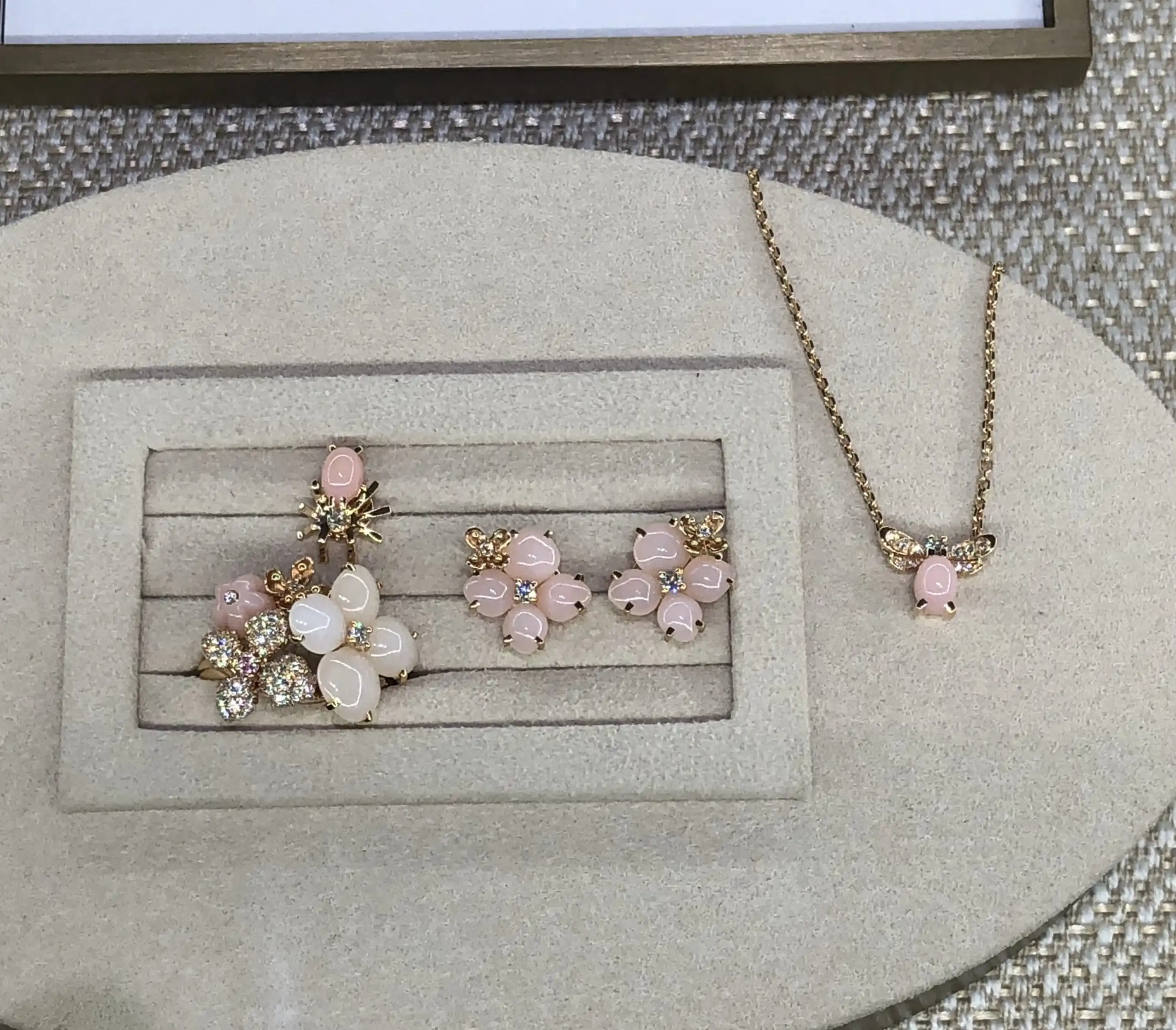 玫瑰金手绳定制图片展示