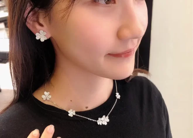 奢华之选：纯金手链推荐，尽显贵气与时尚风潮！