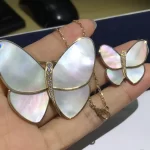 奢华璀璨！满钻手链热销排行榜，时尚宠儿必备单品推荐