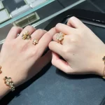 网红必备！玫瑰金手绳款式推荐，时尚搭配指南，提升你的手腕魅力SEO优化版