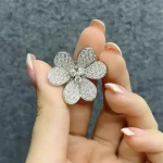 优雅玫瑰金手绳：时尚搭配必备，打造独特魅力SEO推荐标题