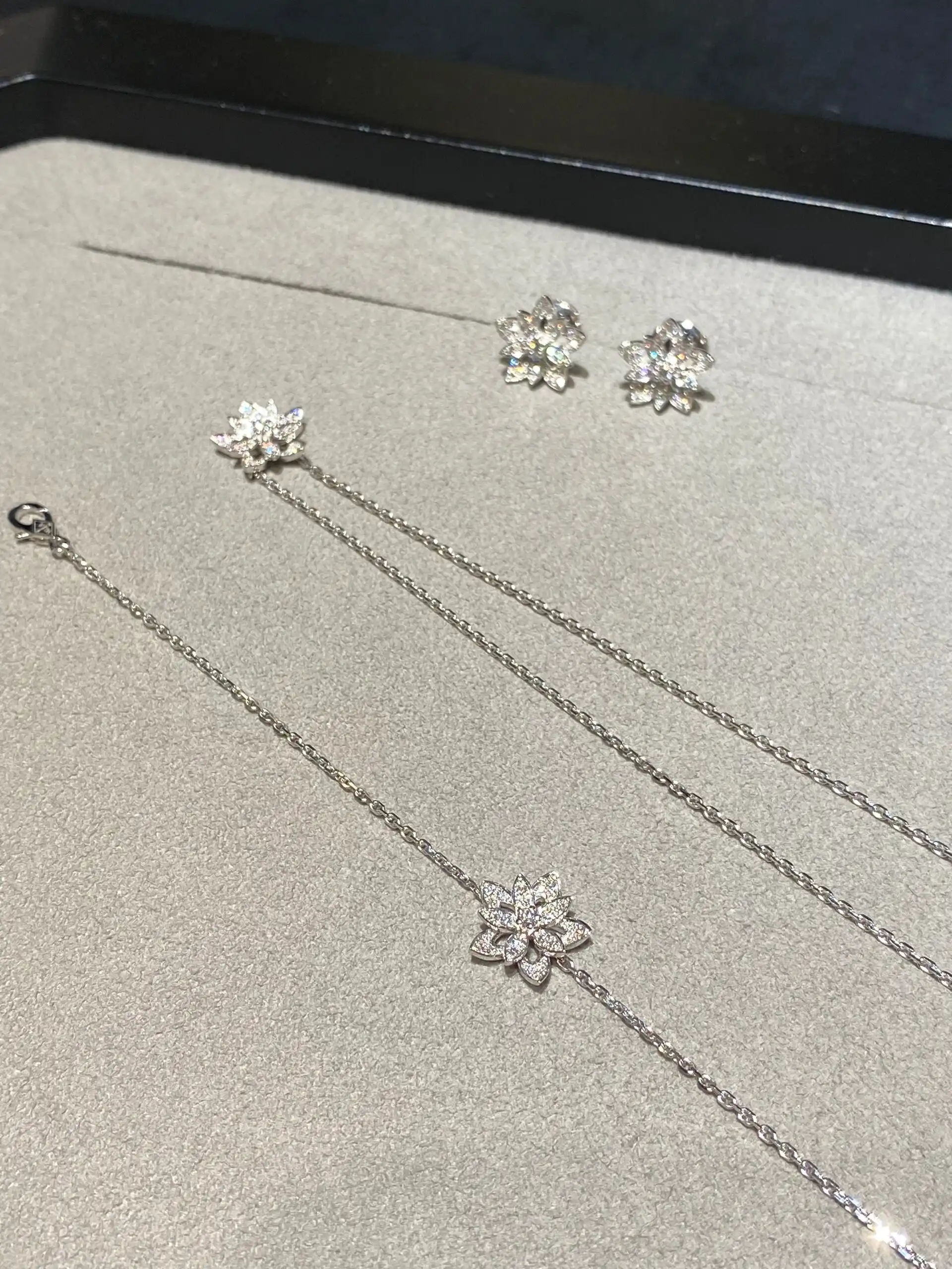 玫瑰金手绳定制图片展示