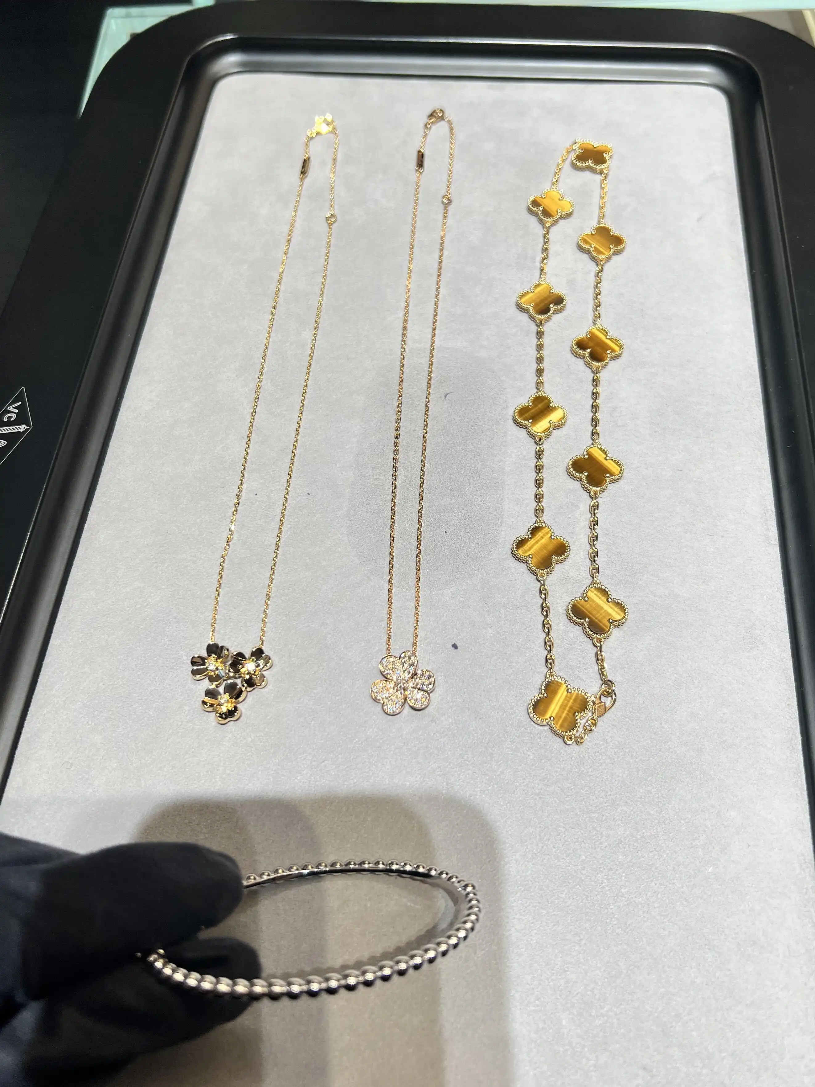 玫瑰金手绳定制图片展示