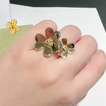 玫瑰金手绳热销盘点：时尚搭配与选购攻略，让你的手腕闪耀不止！