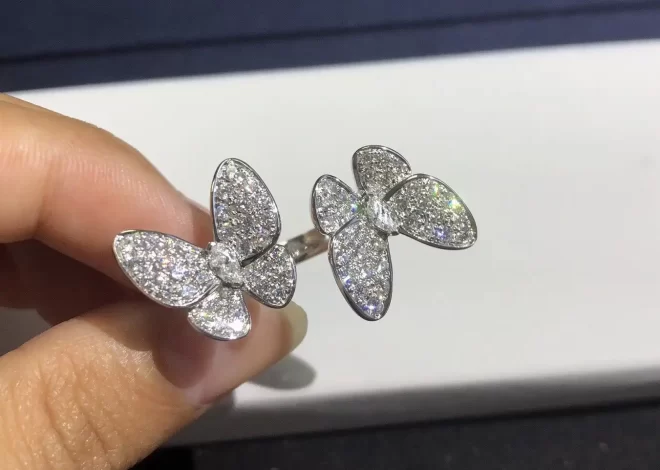 高品质纯金手链推荐：奢华饰品选购指南，让您轻松选购心仪的黄金手链！