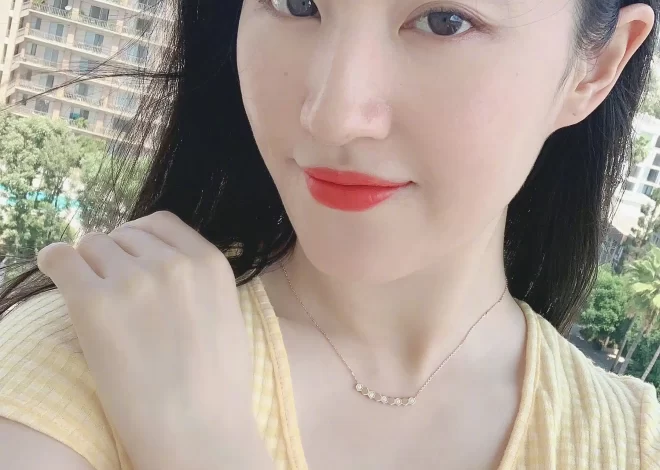 纯金手链选购攻略：品质鉴赏与时尚搭配秘诀，轻松打造奢华手腕！