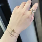 奢华闪耀：热门满钻手链选购攻略与推荐，提升你的腕间魅力！