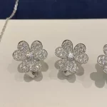 玫瑰金手绳热销排行：时尚百搭的奢华饰品选购指南