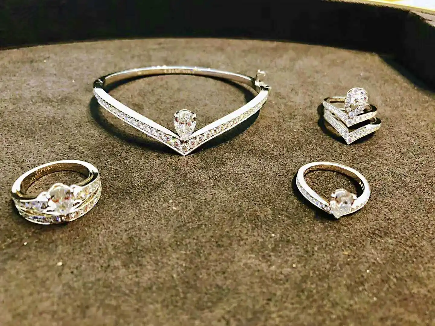 满钻手链定制图片展示