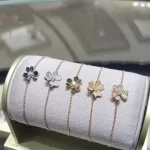 玫瑰金手绳潮流盘点：款式推荐与选购技巧，让你的手腕散发优雅气质！