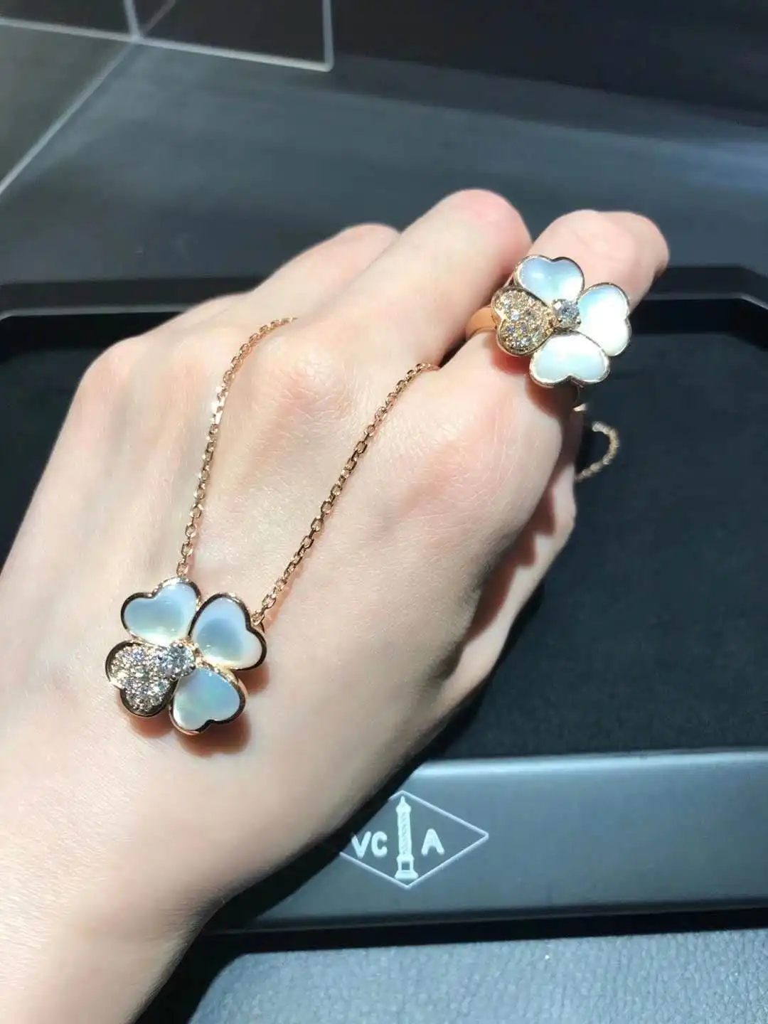 纯金手链定制图片展示