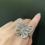 高品质玫瑰金手绳推荐：时尚搭配必备，轻松提升气质的奢华单品