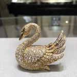 高品质玫瑰金手绳选购指南：时尚搭配与保养技巧全解析