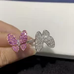 一篇关于纯金手链的SEO优化标题可以是：

“高品质纯金手链推荐：选购指南与时尚搭配技巧”