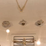 高品质纯金手链推荐：时尚奢华，投资收藏两相宜的顶级首饰选购指南