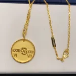 奢华满钻手链：精选款式与保养攻略，轻松打造个性璀璨手腕！SEO优化标题