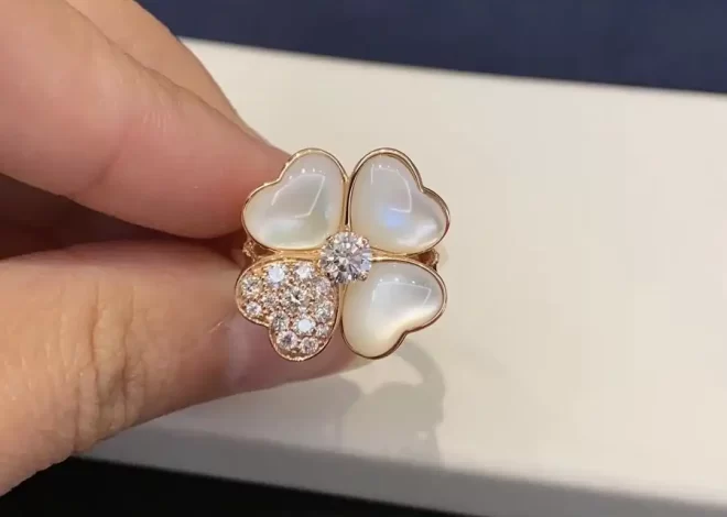 高端玫瑰金手绳推荐：时尚潮流搭配指南，让你的手腕闪耀迷人光彩！