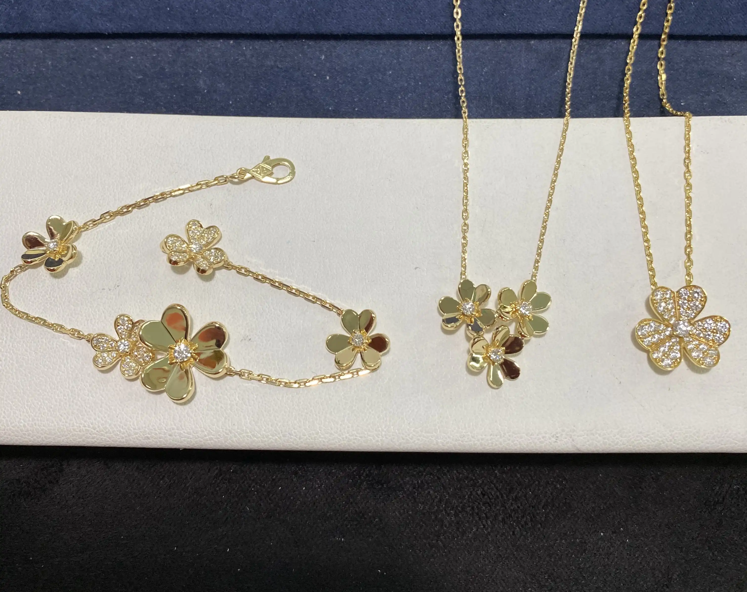 玫瑰金手绳定制图片展示