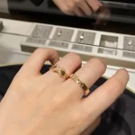 高品质玫瑰金手绳推荐：时尚奢华搭配必备单品！