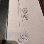 璀璨满钻手链：时尚奢华必备，爆款推荐及选购指南！